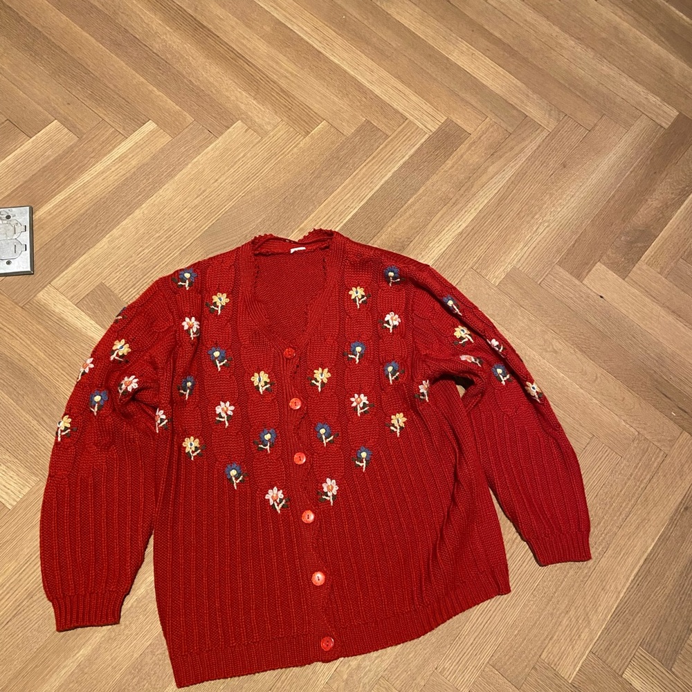 Beautiful Vintage Austrian Cardigan